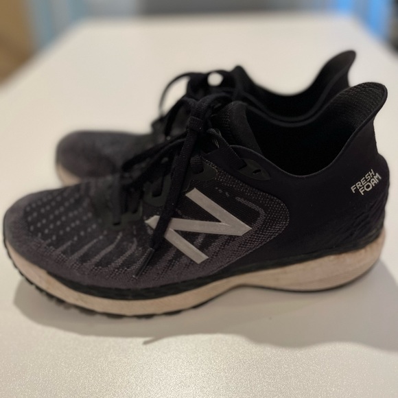 New Balance 860v11 Black Fresh Foam Womens Size 7 - Picture 1 of 7